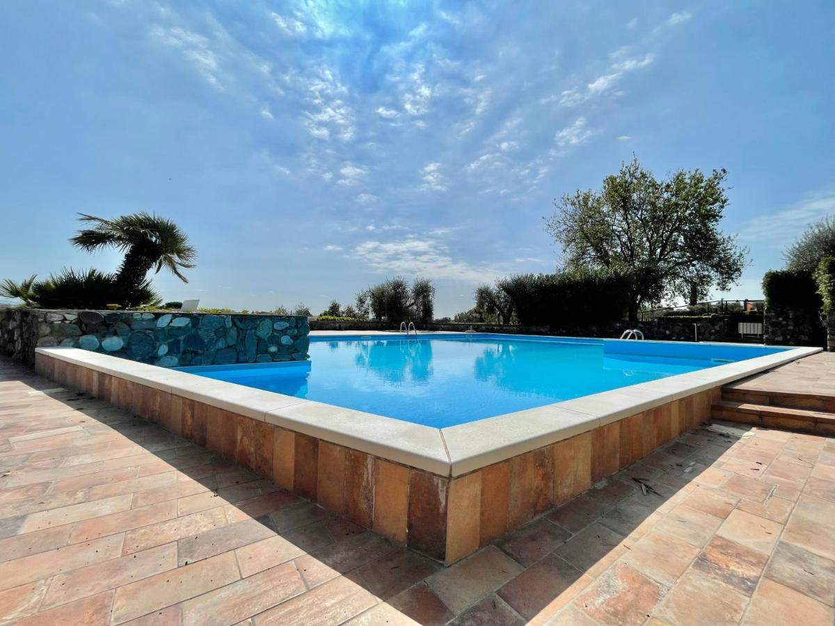 Vila Garda Golf House Soiano Del Lago Exteriér fotografie