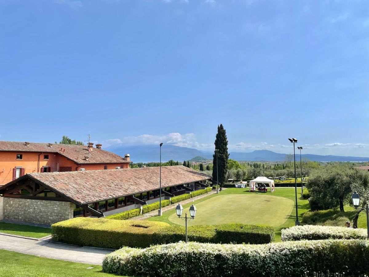 Vila Garda Golf House Soiano Del Lago Exteriér fotografie