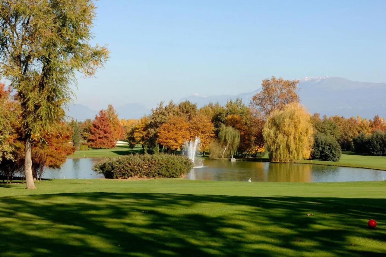 Vila Garda Golf House Soiano Del Lago Exteriér fotografie